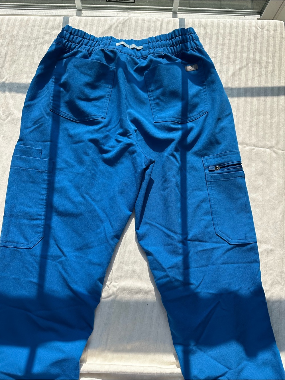 FIGS Women's Scrub Set Royal Blue Montex Top XS & Uman Jogger Pants S - Picture 10 of 14